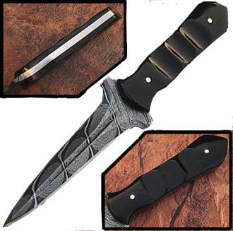 Custom Made Damascus Steel Hunting Knife Buffalo Horn Handle