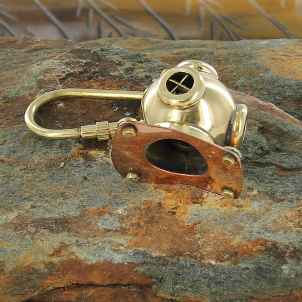 Mark V Diving Helmet Keychain