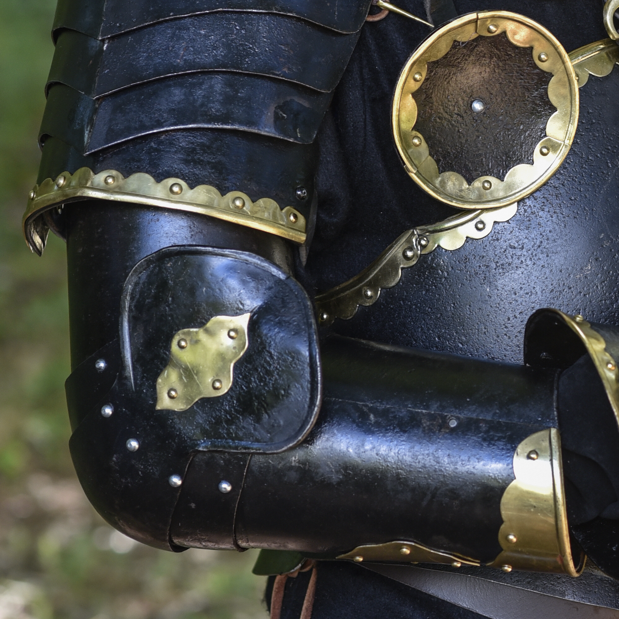 Armory Replicas ™ The Cursed Black Knight Functional Medieval