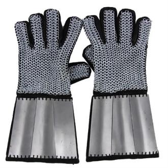 Medieval Holy Land and Defender Chainmail Gauntlets with Plates