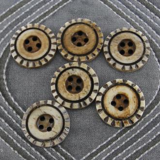 Handcrafted Water Wheel Horn Button Set