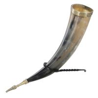IN60623HR - Stand With Drinking Shield Knot Horn Vessel Set